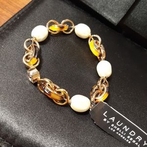 BRAND NEW LAUNDRY BY SHELLI SEGAL BRACELET